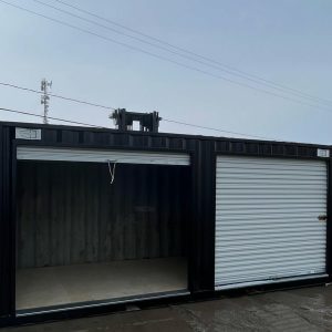 Contenedor de 20 pies con 2 puertas enrollables de 7 pies – De ocasión