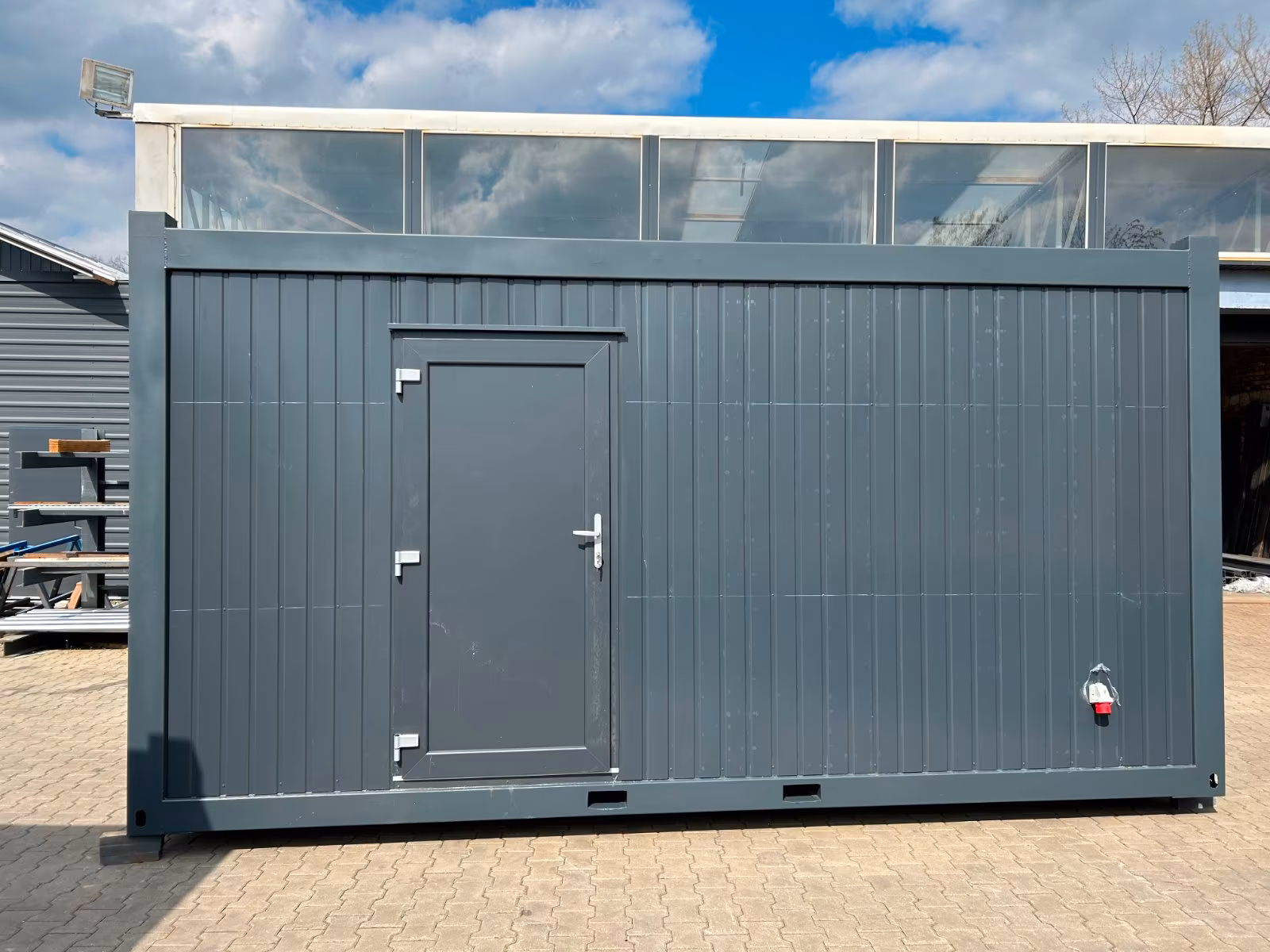 Conteneur 5,00 x 245 x 260 avec passages pour chariot élévateur