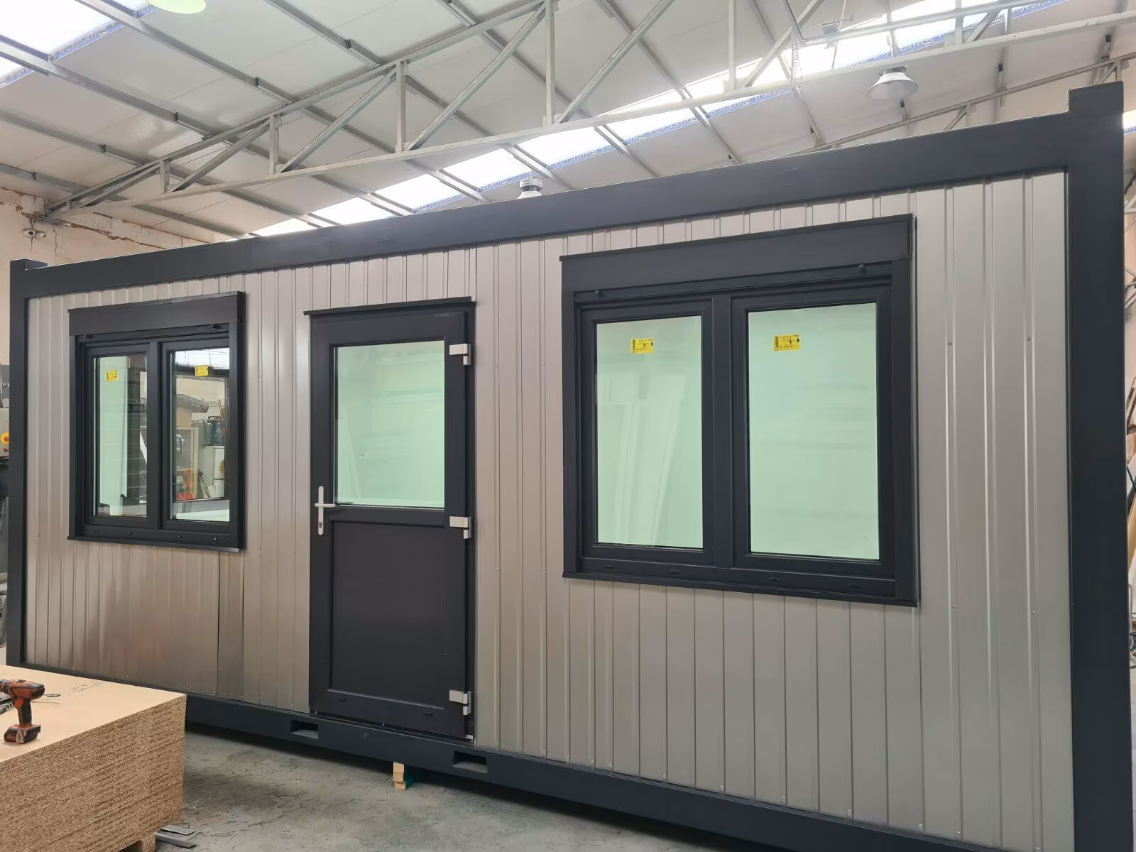 Bureau conteneur avec passages pour chariot élévateur, NEUF – Image 2