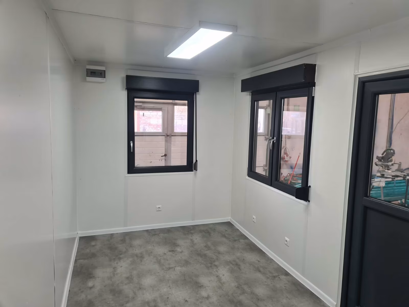 Bureau conteneur avec passages pour chariot élévateur, NEUF – Image 4
