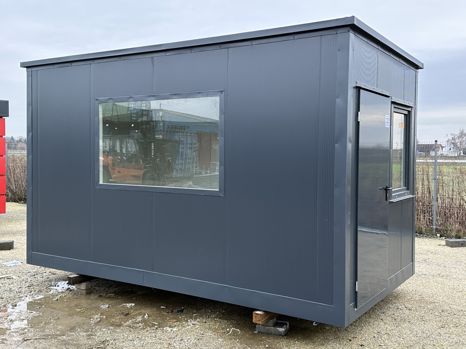 Pavillon conteneur NZ5813 en panneaux sandwich, bureau, loge de gardien, sécurité 2,5 x 4,5 – Image 3