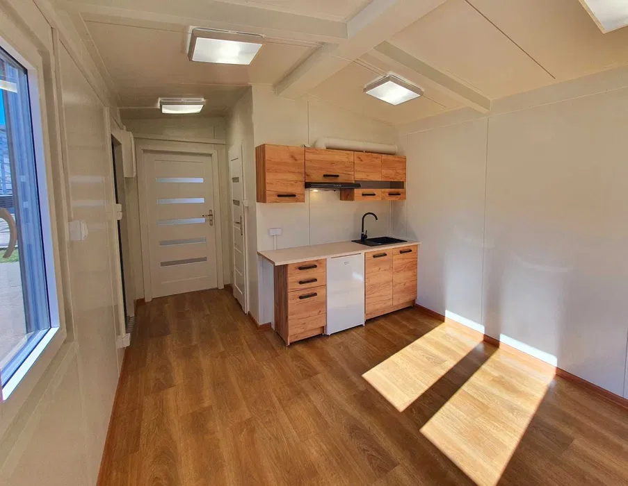Conteneur résidentiel utilisable toute l'année, Maison mobile, Maison d'été 24 m. – Image 4