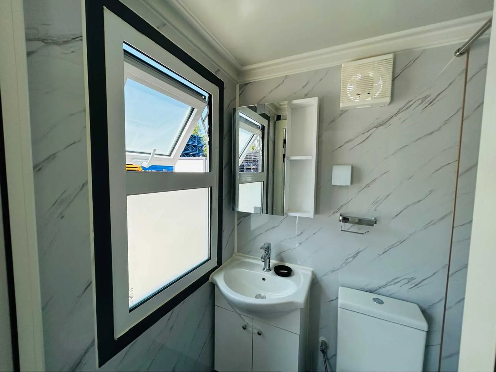 RTE - 2025 - 7412 - Unité mobile avec salle de bain 6 m – Image 9