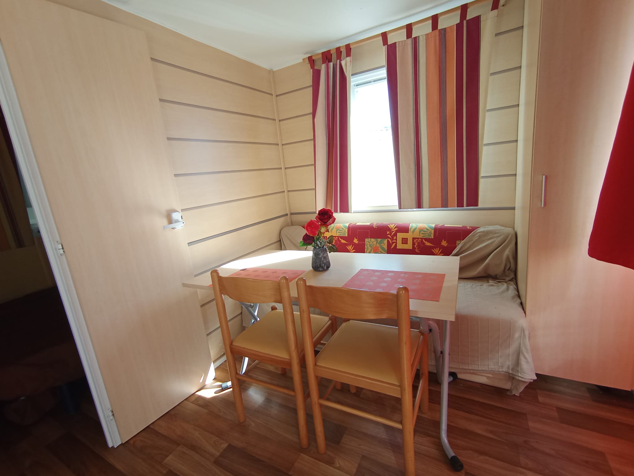 Habitación ASTRIA 4 x 4 m (1 dormitorio) USADO - Imagen 3