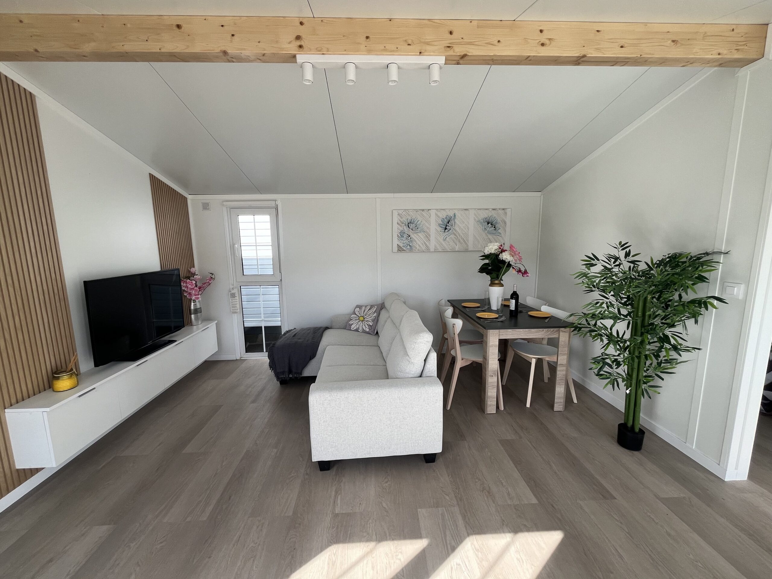CASA MÓVIL 10,5 x 4,3 m NUEVE - Imagen 2
