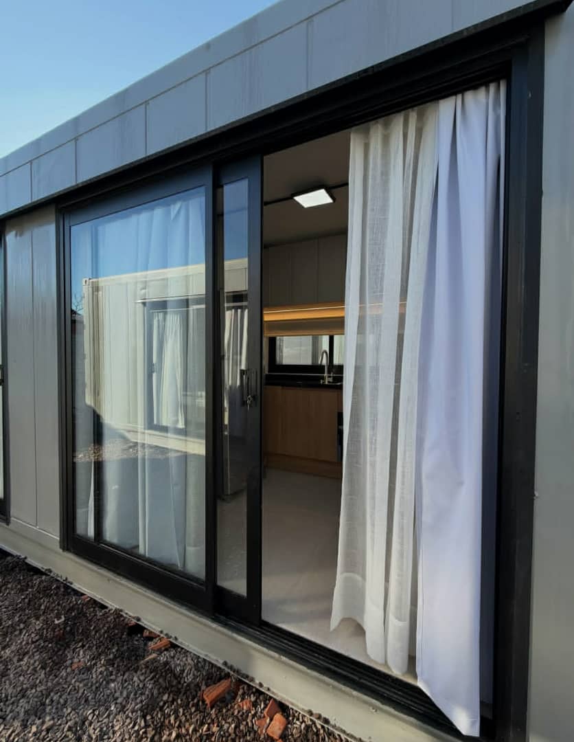 CASA CONTENEDOR DE 40 PIES - DOS DORMITORIOS - Imagen 2